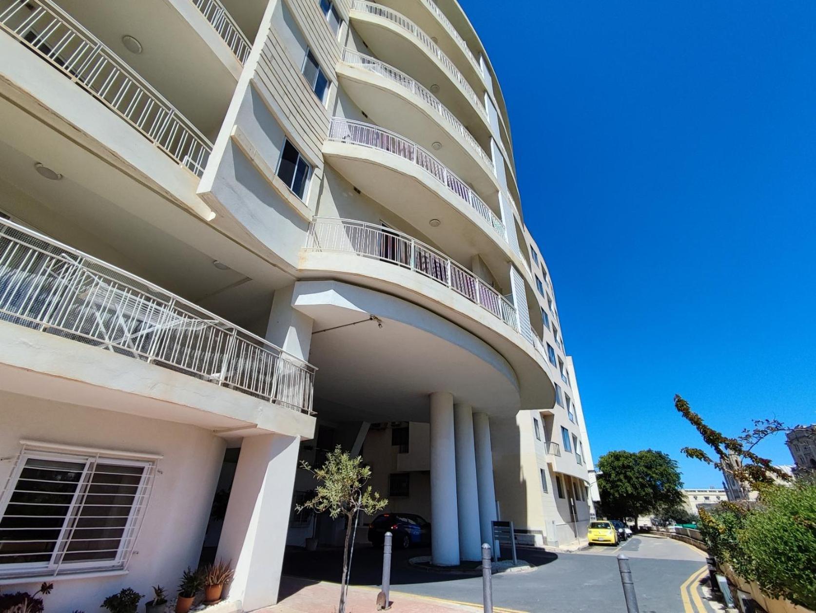 St Julians - Balluta 2 Bedroom Apartment Saint Julian's エクステリア 写真