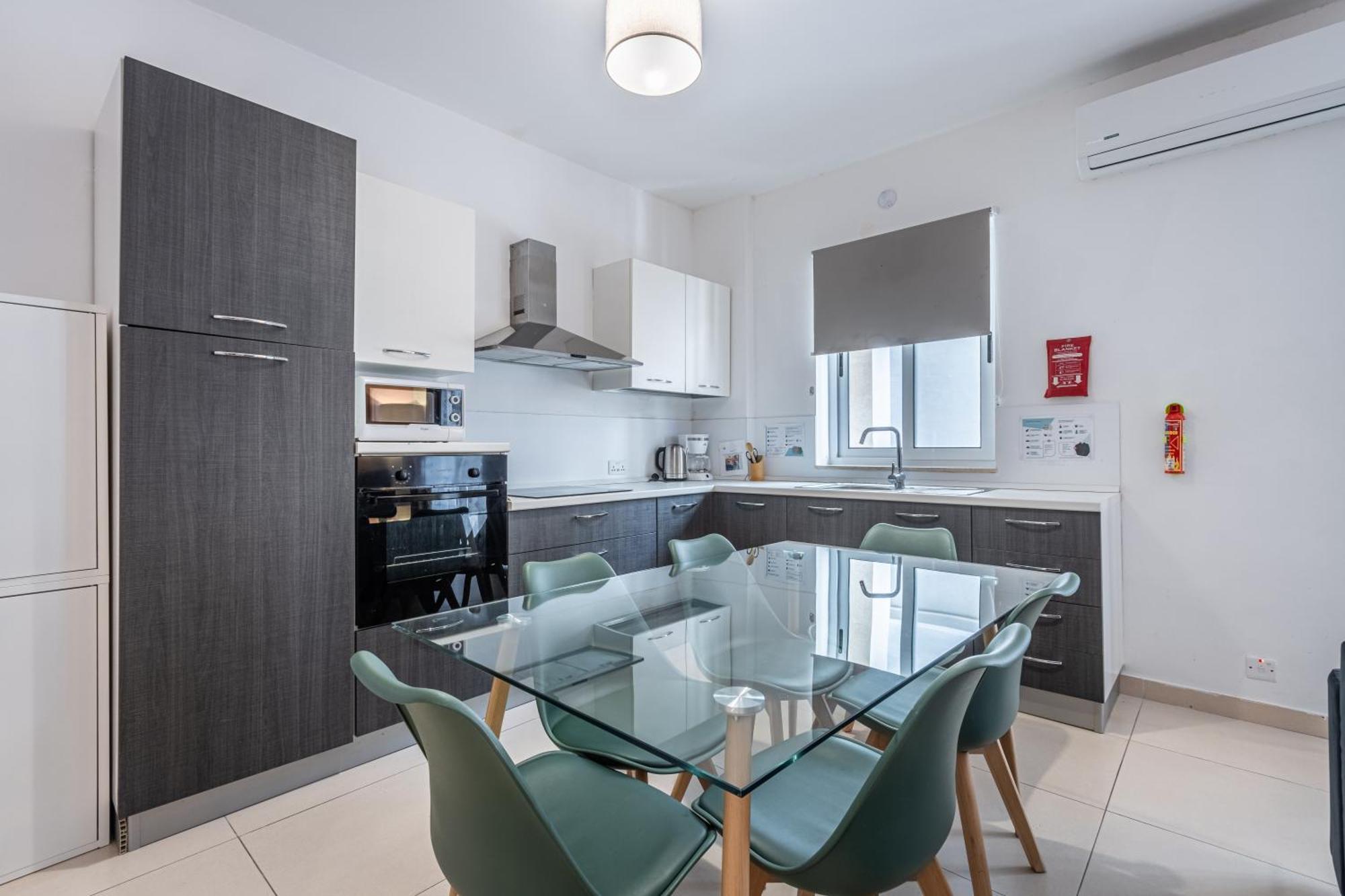 St Julians - Balluta 2 Bedroom Apartment Saint Julian's エクステリア 写真